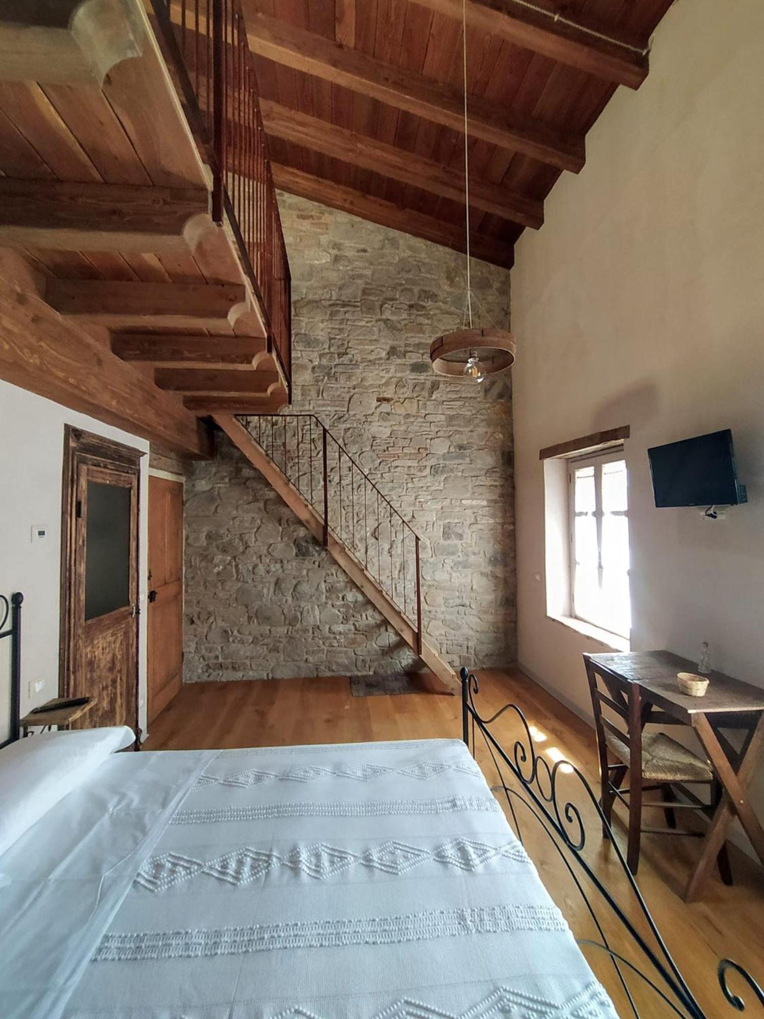 Hotel La Casa di LILLIA Castelnovo ne' Monti Esterno foto