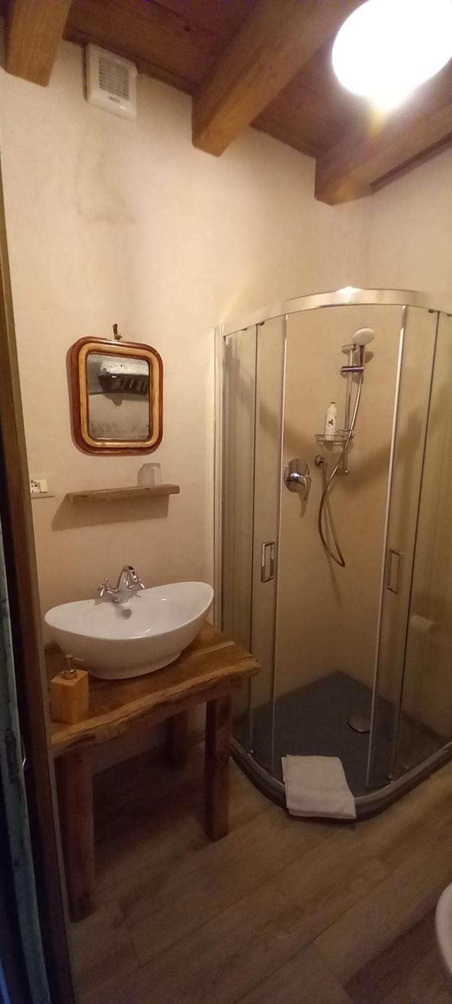 Hotel La Casa di LILLIA Castelnovo ne' Monti Esterno foto